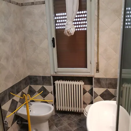 Apartament Apparemment In Zona Residenziale