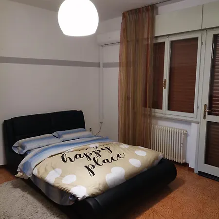 Apartamento Apparemment In Zona Residenziale *