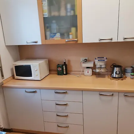 Apparemment In Zona Residenziale Pordenone