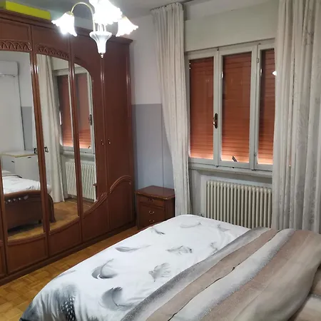 Apartamento Apparemment In Zona Residenziale