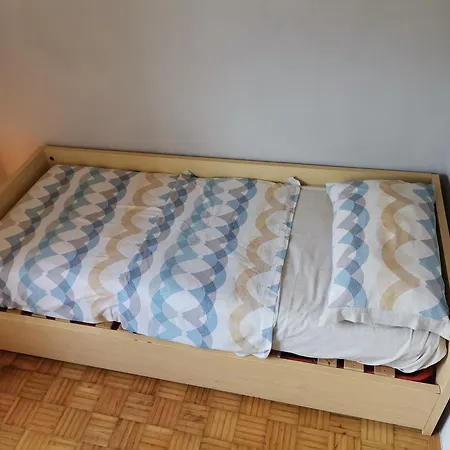 Apartament Apparemment In Zona Residenziale *