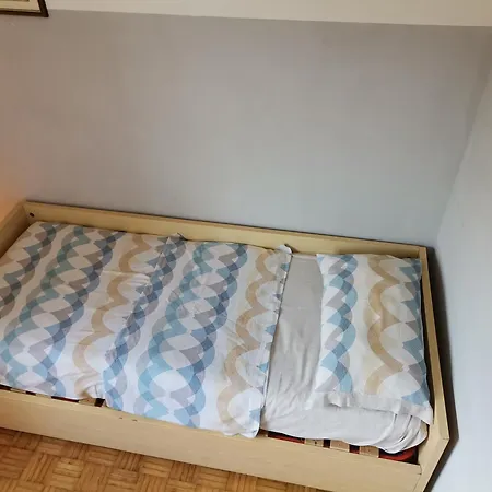 Apparemment In Zona Residenziale