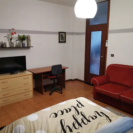 Apparemment In Zona Residenziale