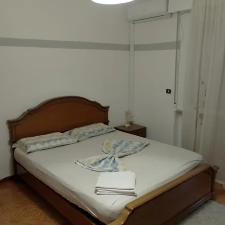 Apparemment In Zona Residenziale Apartamento Pordenone