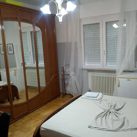 Apparemment In Zona Residenziale * Pordenone