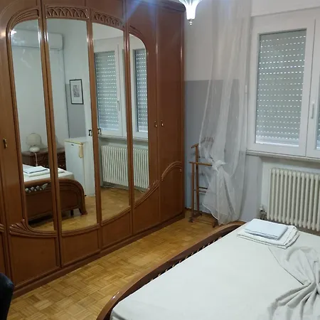 Apartamento Apparemment In Zona Residenziale *