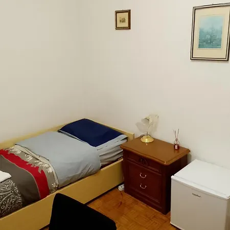 Apartamento Apparemment In Zona Residenziale *