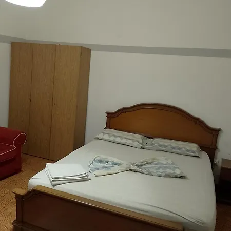 Apparemment In Zona Residenziale Apartamento Pordenone